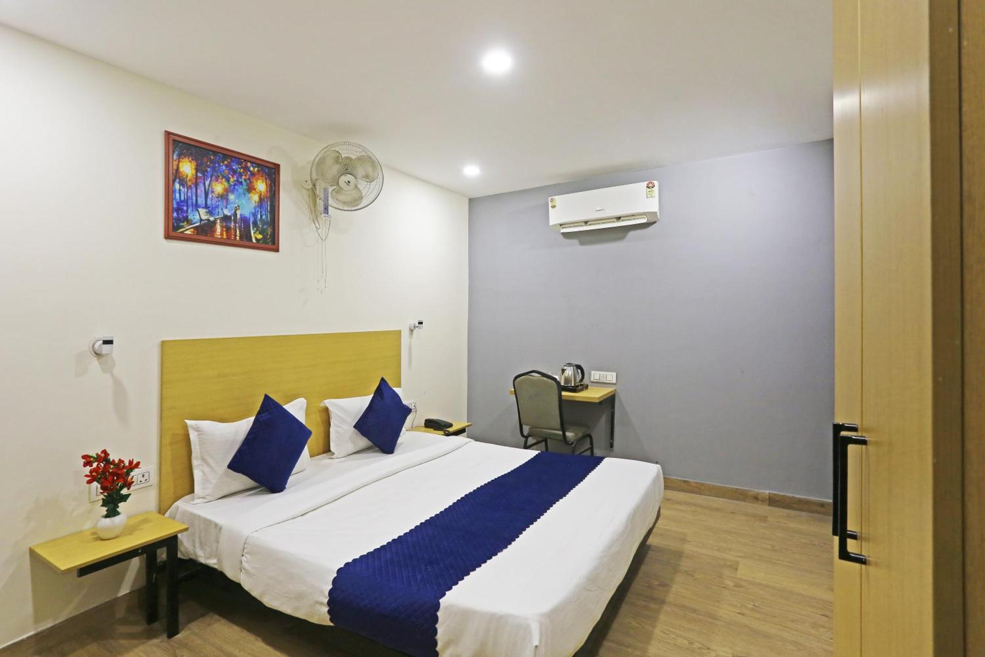 דלהי Hotel Twamev Residency Uttam Nagar Couple Friendly מראה חיצוני תמונה