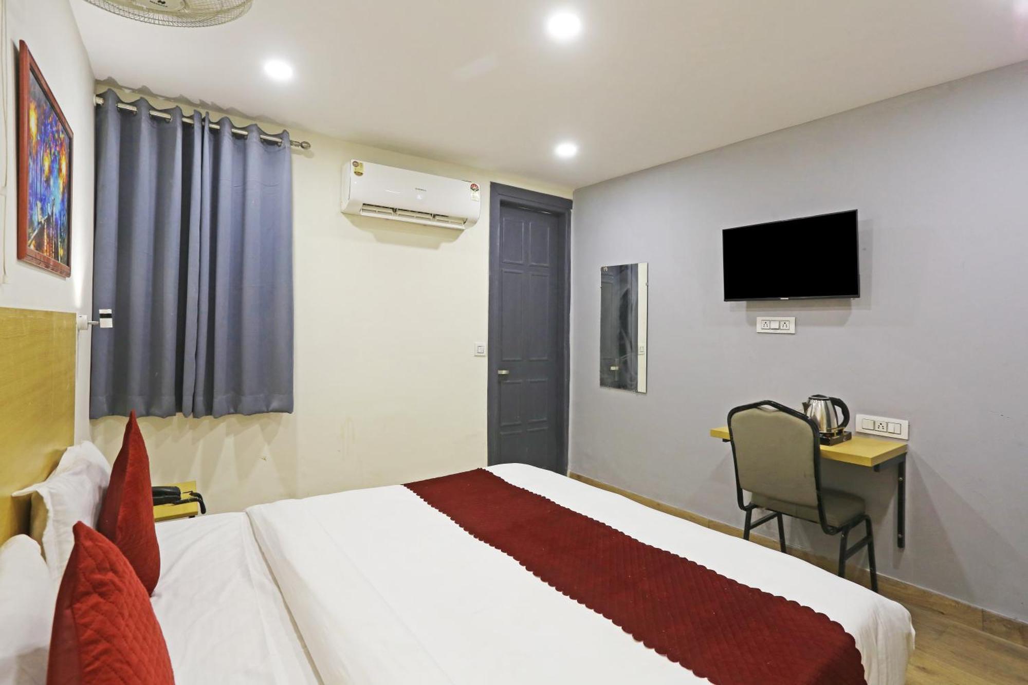 דלהי Hotel Twamev Residency Uttam Nagar Couple Friendly מראה חיצוני תמונה